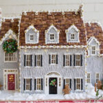 Chicago-Illinois-Country-Two-Story-Christmas-Gingerbread-Cottage
